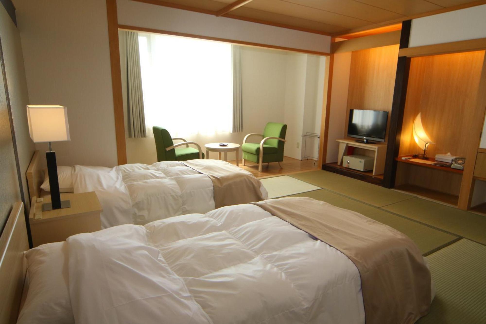Hotel Shiretoko Сярі Екстер'єр фото