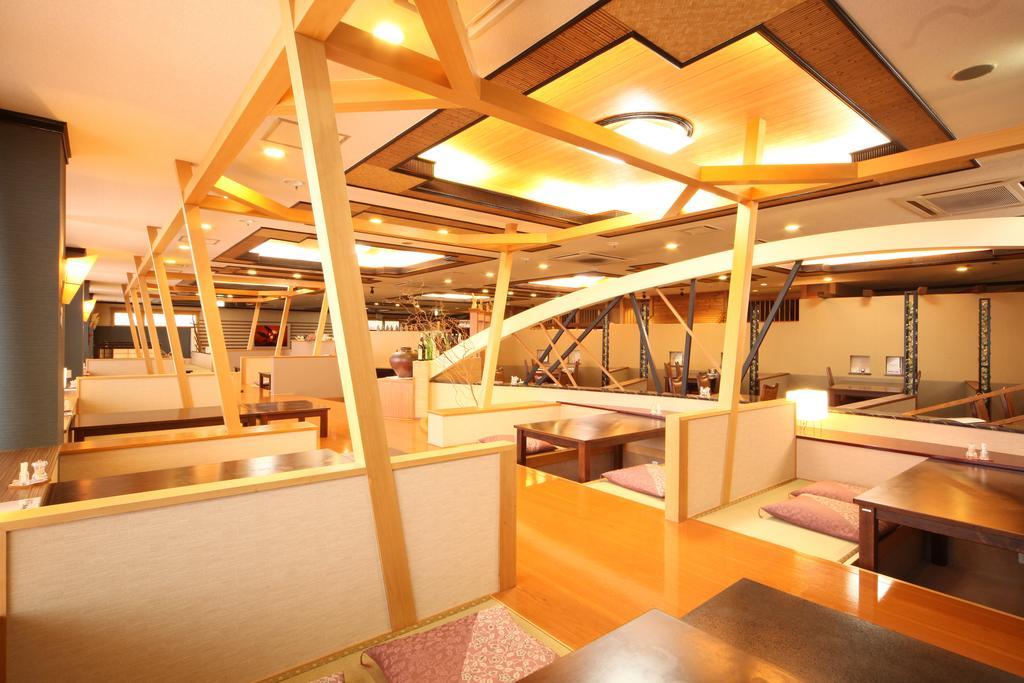 Hotel Shiretoko Сярі Екстер'єр фото